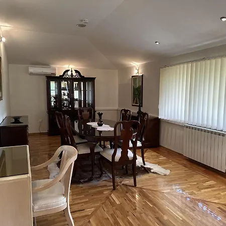 Tradicional Center With Parking -