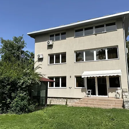 Villa Tradicional Center With Parking - Sarajevo