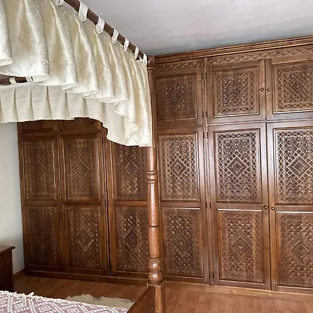 Tradicional Center With Parking - *