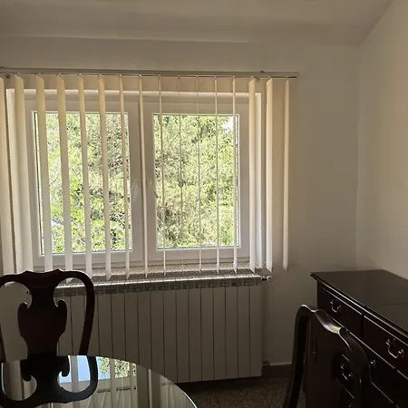 Tradicional Center With Parking - *